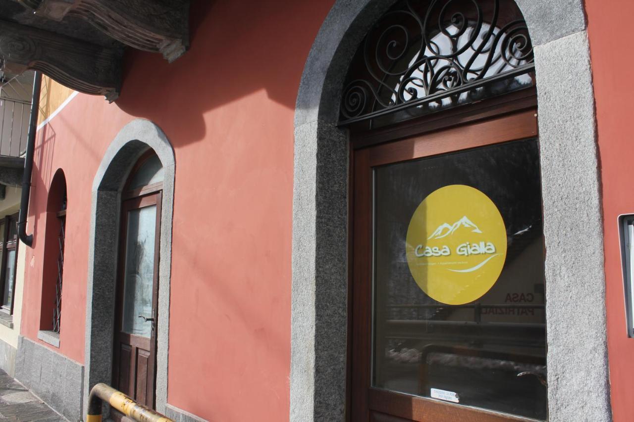 Casa Gialla Russo Luaran gambar