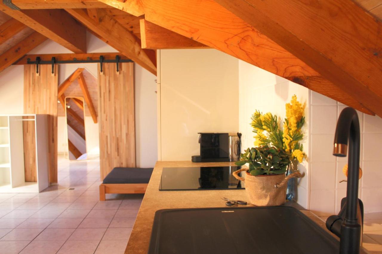Casa Gialla Russo Luaran gambar