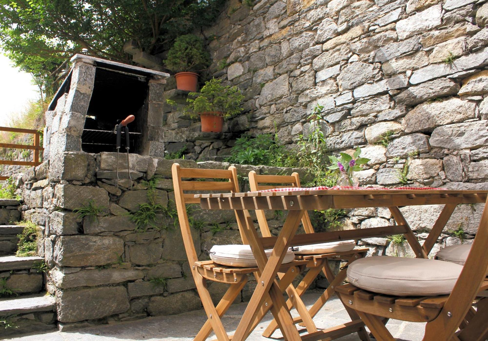 Casa Gialla Russo Luaran gambar