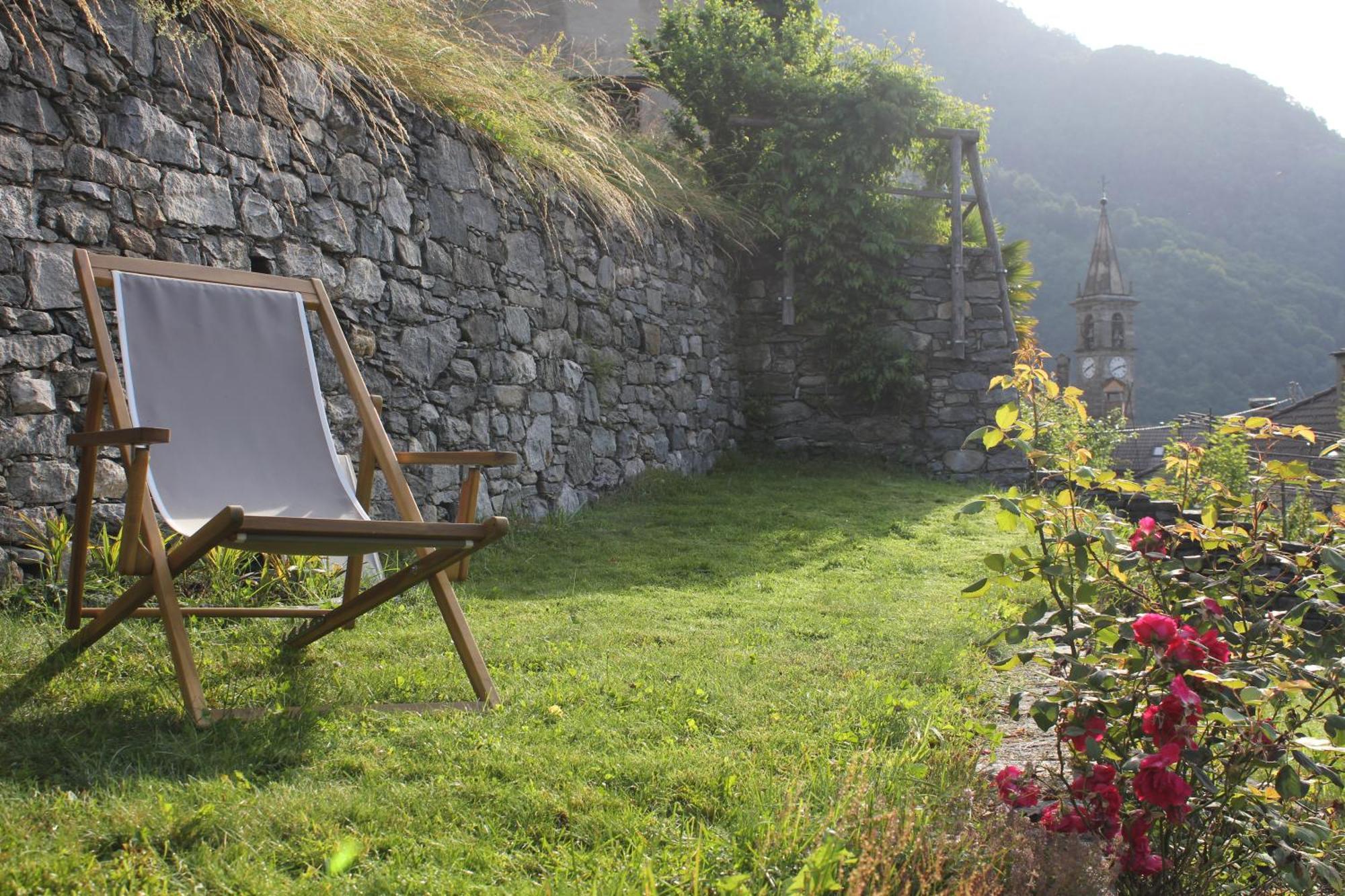 Casa Gialla Russo Luaran gambar