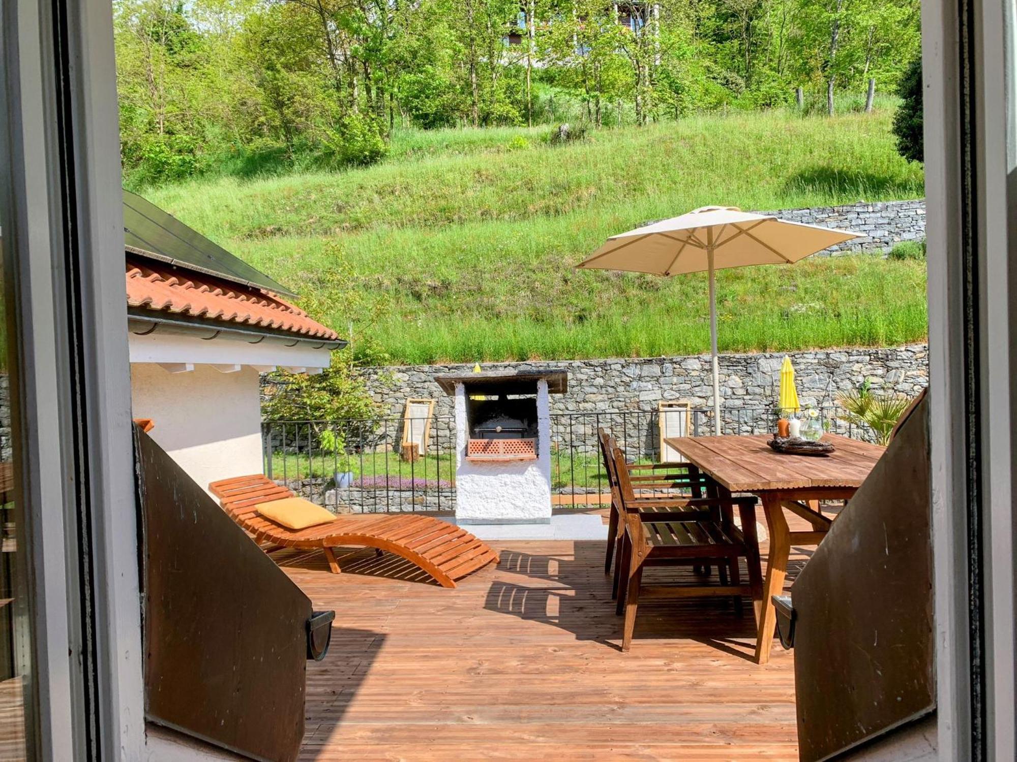 Casa Gialla Russo Luaran gambar